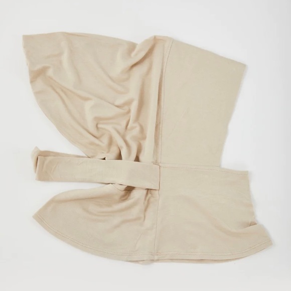 Zahraa The Label Mia Mini Neck Cover in Nude - Picture 4 of 9